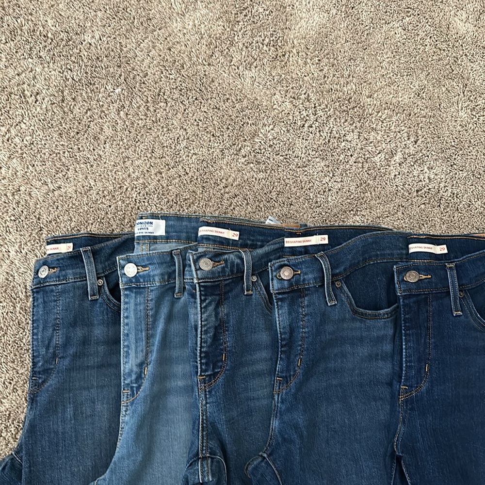 Levi jeans 5 pairs - Picture 2 of 4